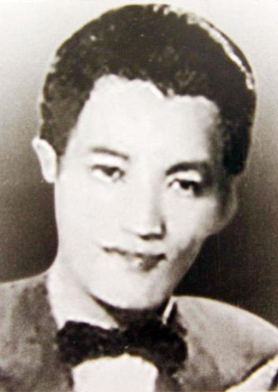 Soạn giả Hoa Phượng